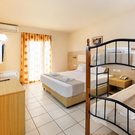 מלון Aqua Sun Village