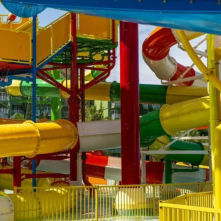 מלון Aqua Sun Village