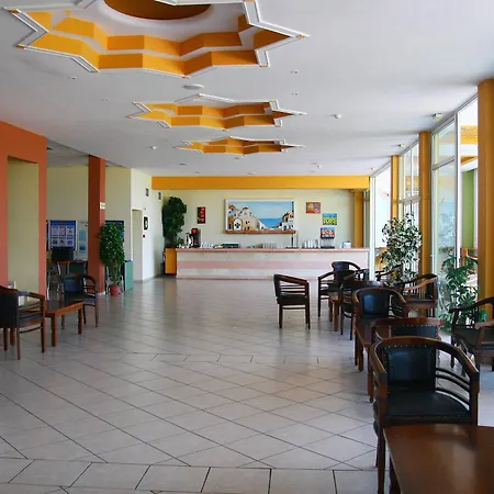 מלון Aqua Sun Village 4*