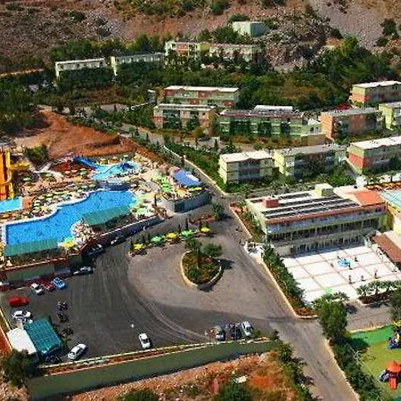 Aqua Sun Village מלון הרסוניסוס